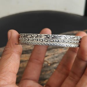 Sterlingzilveren armband set 3 handgemaakte bloemen gegraveerde stapelarmbanden, minimalistische geoxideerde sieraden,