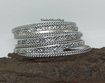 Conjunto de brazaletes florales de plata de ley oxidada - Diseño indio vintage