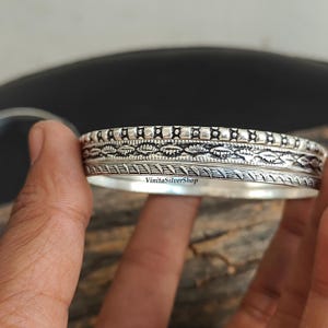 Sterlingzilveren armband set van 3, geoxideerde stapelbare armbanden, handgemaakte gegraveerde armbanden, minimalistische armband