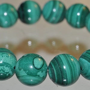 8.2&quot; &quot;Beautiful Banded/Extra AAAA Grade&quot;~Zaire Congo Bulls Eye Intense GREEN MALACHITE Stretch Bracelet - 13 mm - 16 Beads - Q1356