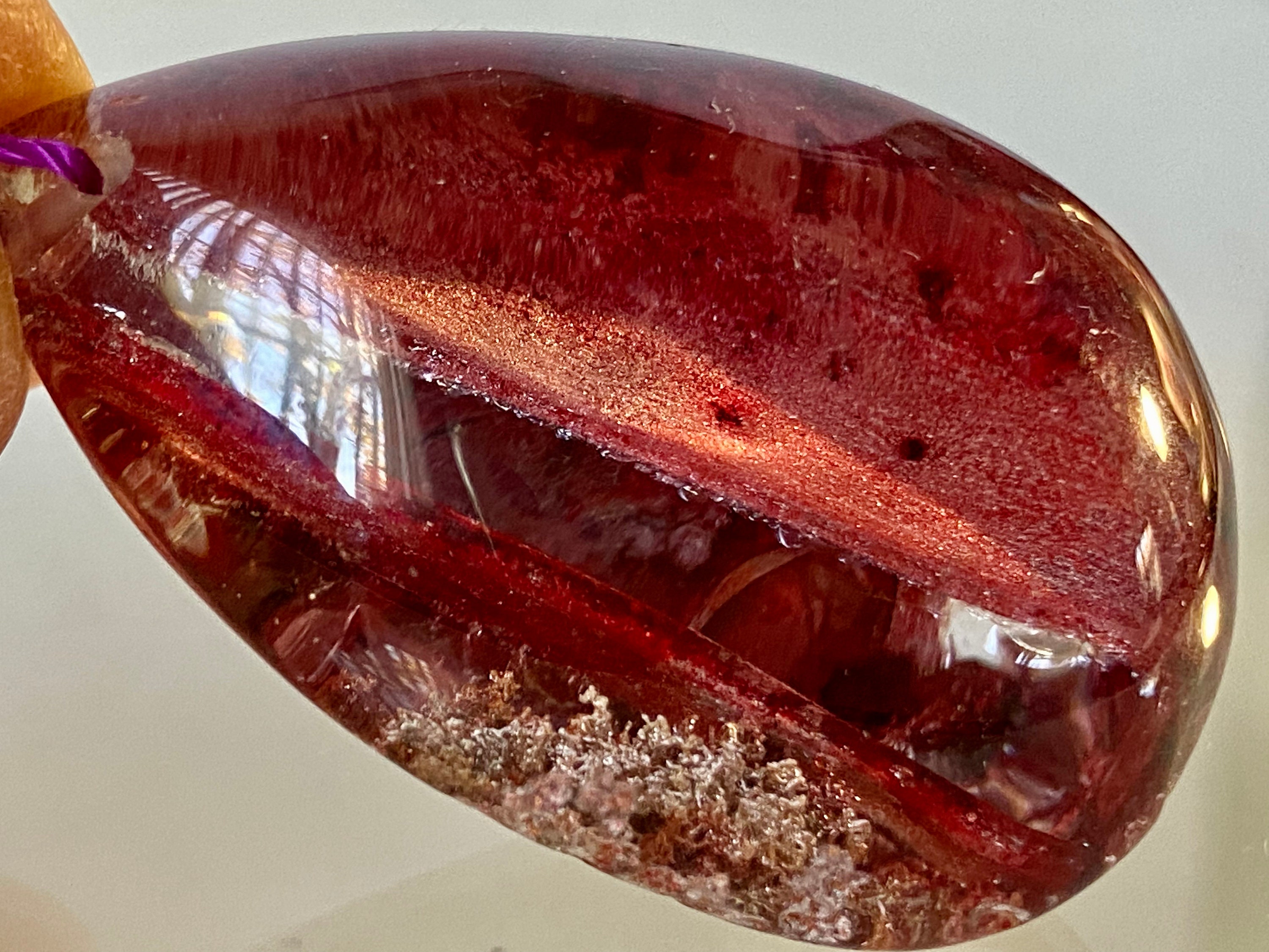 42x30x19mm - 141 Carats- Extreme Rare~genuine Fire RED