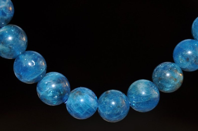 I1213 7.5 Precious GemsTop Grade~Genuine Un-Treated Rich ELECTRIC BLUE APATITE Unisex Stretch Bracelet 24 Beads 8mm