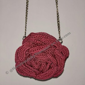 Hand-Crocheted Rose Bag with Chain Strap – Elegant Flower Purse for Weddings, Parties & Special Occasions