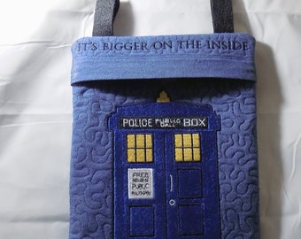 Quilted / Embroidered 8.5" x 12" Zipper Crossbody / Shoulder-Strap "Dr WHO" Purse (embroidered bags & purses)