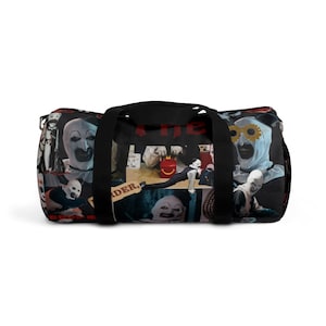 Horror-Themed Duffel Bag: Spooky Halloween Travel Gym Bag