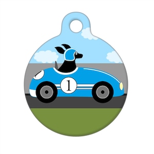 Pet ID Tag: zwarte hond blauwe raceauto