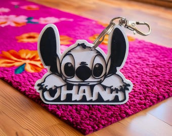 Personalized Stitch Keychain - Cute Accessory with Engraved Name - Disney Fan Gift