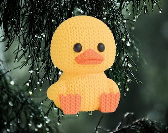 3D Knitted Duck Figurine • Cute Handmade Sculpture • Original Decor • 3 Sizes and 14 Colors