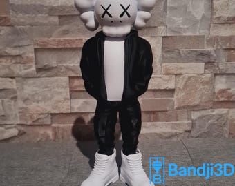 Kaws Streetwear Figure – Collector’s Edition & Customizable
