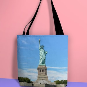 Statue of Liberty Canvas Tote Bag, Fun USA Shopping Bag, Cool America Gift , Travel Accessories, American Beach Bag, New York Graphic Bag