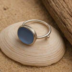 Anillo ajustable de cristal marino azul claro