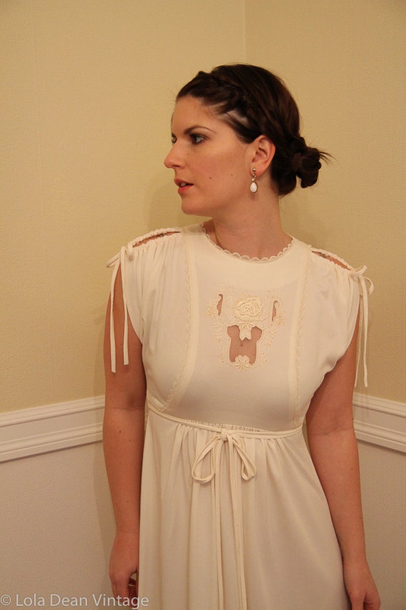 Wedding Dress / 70s