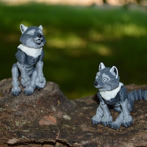 3D Printed Articulated Wolf Toy – Poseable Gray Wolf Figure – Fidget Animal Desk Decor – Forest Animal Gift – Cute Articulated Wolf Model