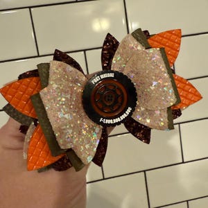 Adorno de lazo para vaso para pajitas, se puede personalizar para otros tipos o lazo para el cabello Malone Posty Post Malone camuflaje marrón verde naranja camuflaje stanley