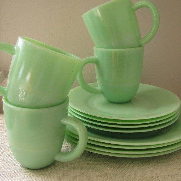 Vintage 12 Piece Jadeite Dish Set (Four Place Settings)