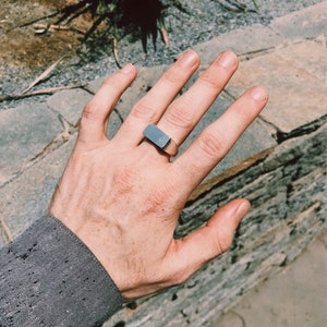 Hand-carved Large Signet Ring 画像 2