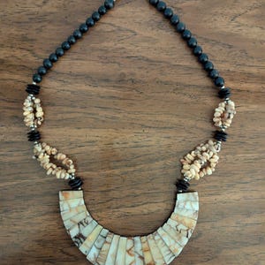 Vintage Lee Sands Tiger & Black Coral Necklace - 1970s Fan Panel