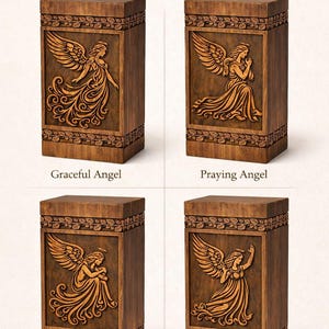 Op de afbeelding: Vier houten kisten met gegraveerde engelontwerpen. Elke kist heeft een andere engelpose: sierlijk, biddend, rustend en zegenend. De kisten zijn bruin met gedetailleerde gravures en een decoratieve rand. De tekst "Elegant Engraved Angels" staat bovenaan.