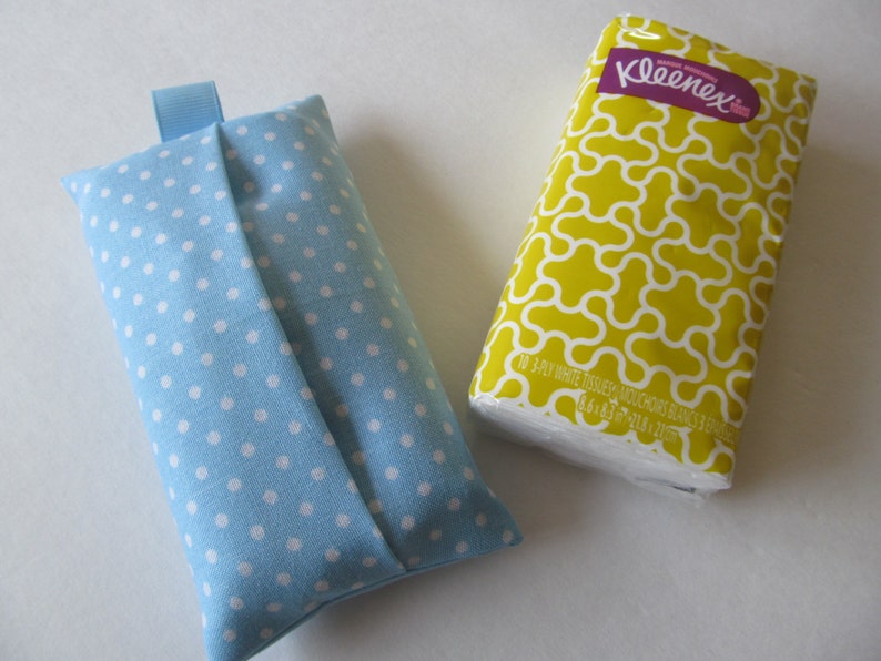 Tissue CaseWhite Dot On Pale Blue