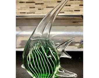 Vintage-Engelsfisch-Figur aus Kunstglas, grün und klar mit weißen Streifen, handgefertigt