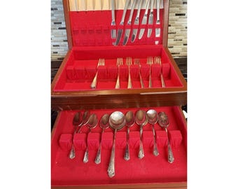 Juego de cubiertos de plata Rogers Bros de 32 piezas de 1847 con estuche, vintage IS