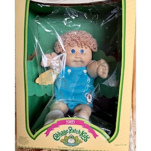 Vintage 1985 Cabbage Patch Kid Doll Aleece Laverne in Box w/ Papers COLECO
