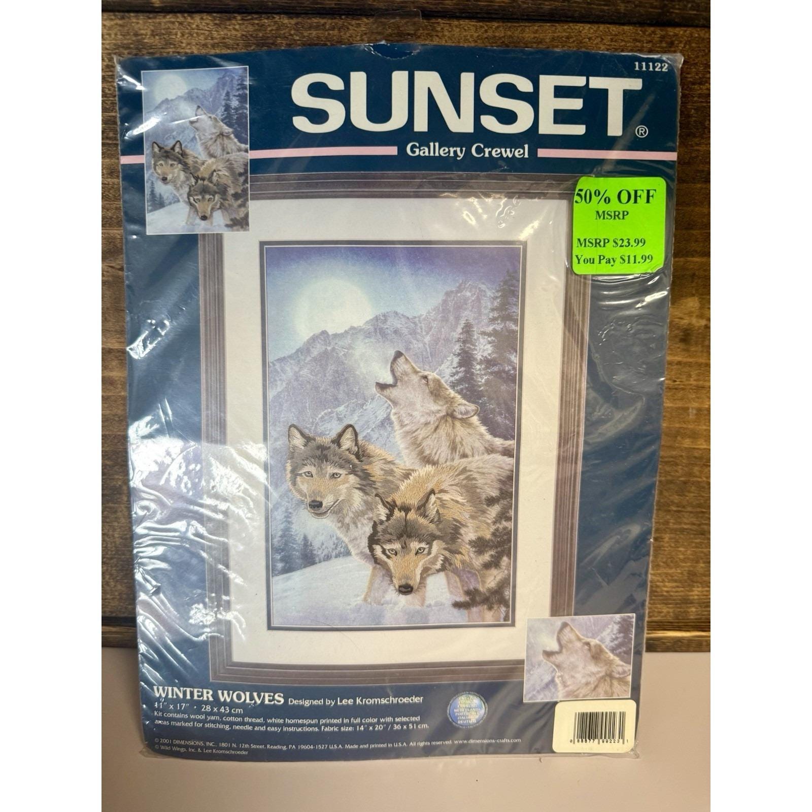 VTG Sunset Gallery Crewel Embroidery Kit Winter Wolves 11122 - Sealed