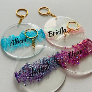 Personalized Glitter Resin Name Keychain: Custom Acrylic Bag Charm