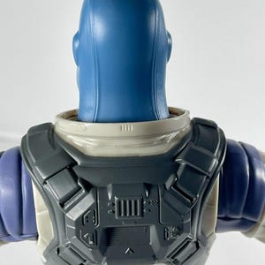 Disney Pixar Lightyear Buzz Lightyear XL-01 Action Figure 12 Inch Mattel 2021 Articulated Toy Star Command Space Ranger image 9