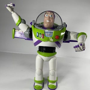 Disney Store Buzz Lightyear Talking Figure Toy Story 4 Bonnie Foot Non Working For Parts Repair Pixar Collectible image 1