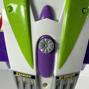Disney Store Buzz Lightyear Talking Figure Toy Story 4 Bonnie Foot Non Working For Parts Repair Pixar Collectible image 9