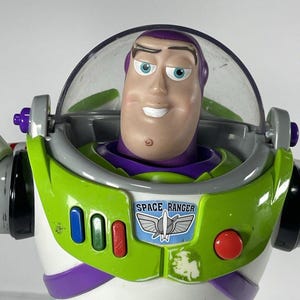 Disney Store Buzz Lightyear Talking Figure Toy Story 4 Bonnie Foot Non Working For Parts Repair Pixar Collectible image 2