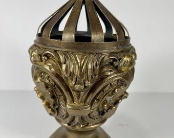 Vintage Style Gold Resin Urn with Lid | Ornate Baroque Potpourri Jar | Decorative Finial Vase | Antique Gold Home Decor
