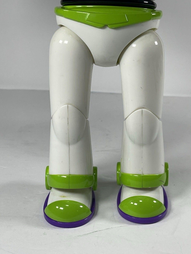Disney Store Buzz Lightyear Talking Figure Toy Story 4 Bonnie Foot Non Working For Parts Repair Pixar Collectible image 4