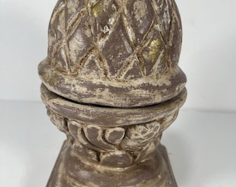 Vintage Style Pinecone Finial Trinket Box Distressed Shabby Chic Tuscan Decor Decorative Urn Jar Rustic French Country Home Accent 8.5”