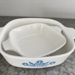 Vintage CorningWare Blue Cornflower 2-Piece Set – 1960s Casserole Square Dishes – Mid-Century Ovenware- Blue and White Collectible Cookware