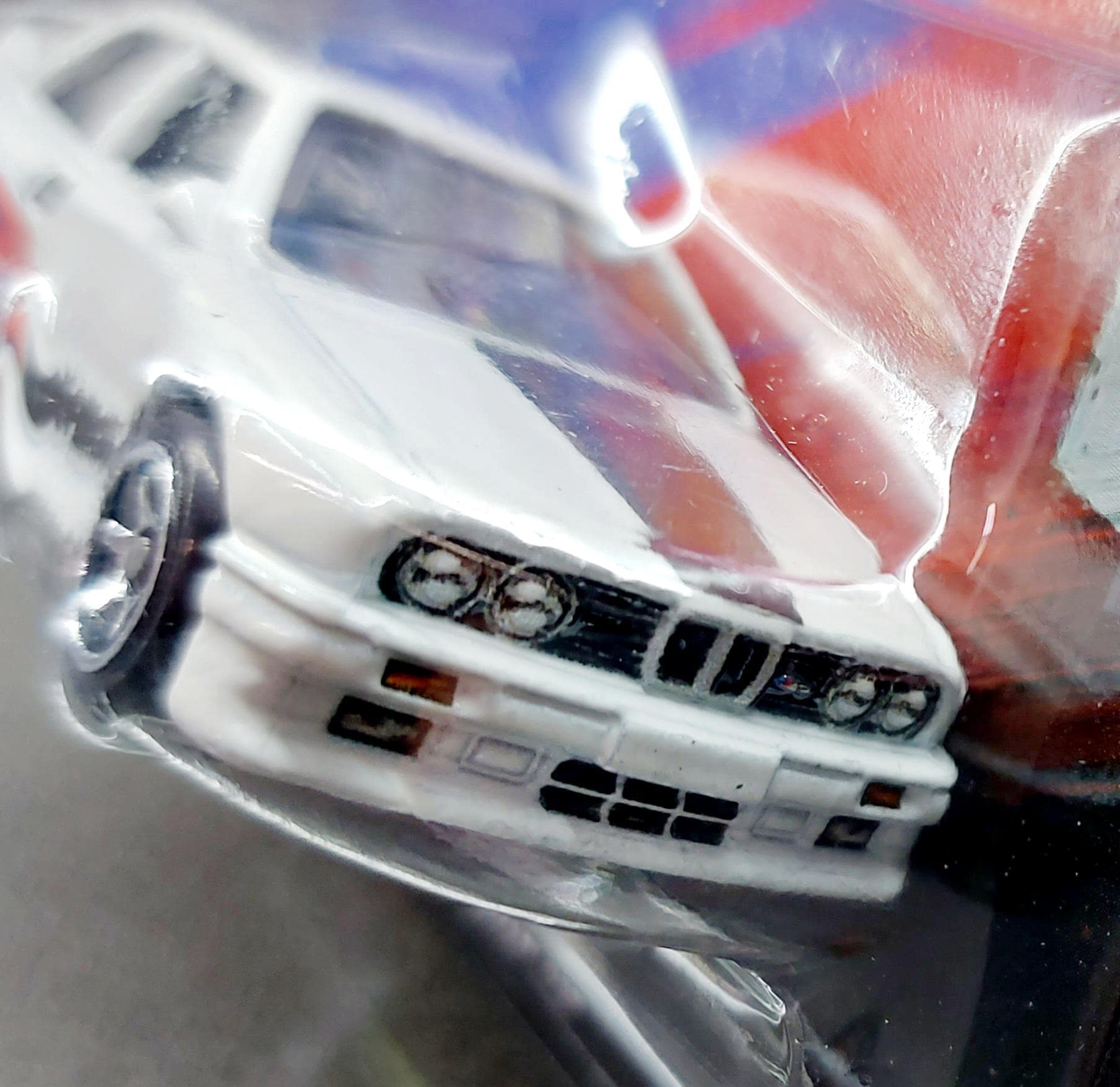 Hot Wheels BMW Silver Series 2001 BMW M5 in Silver 1:64 Scale Diecast