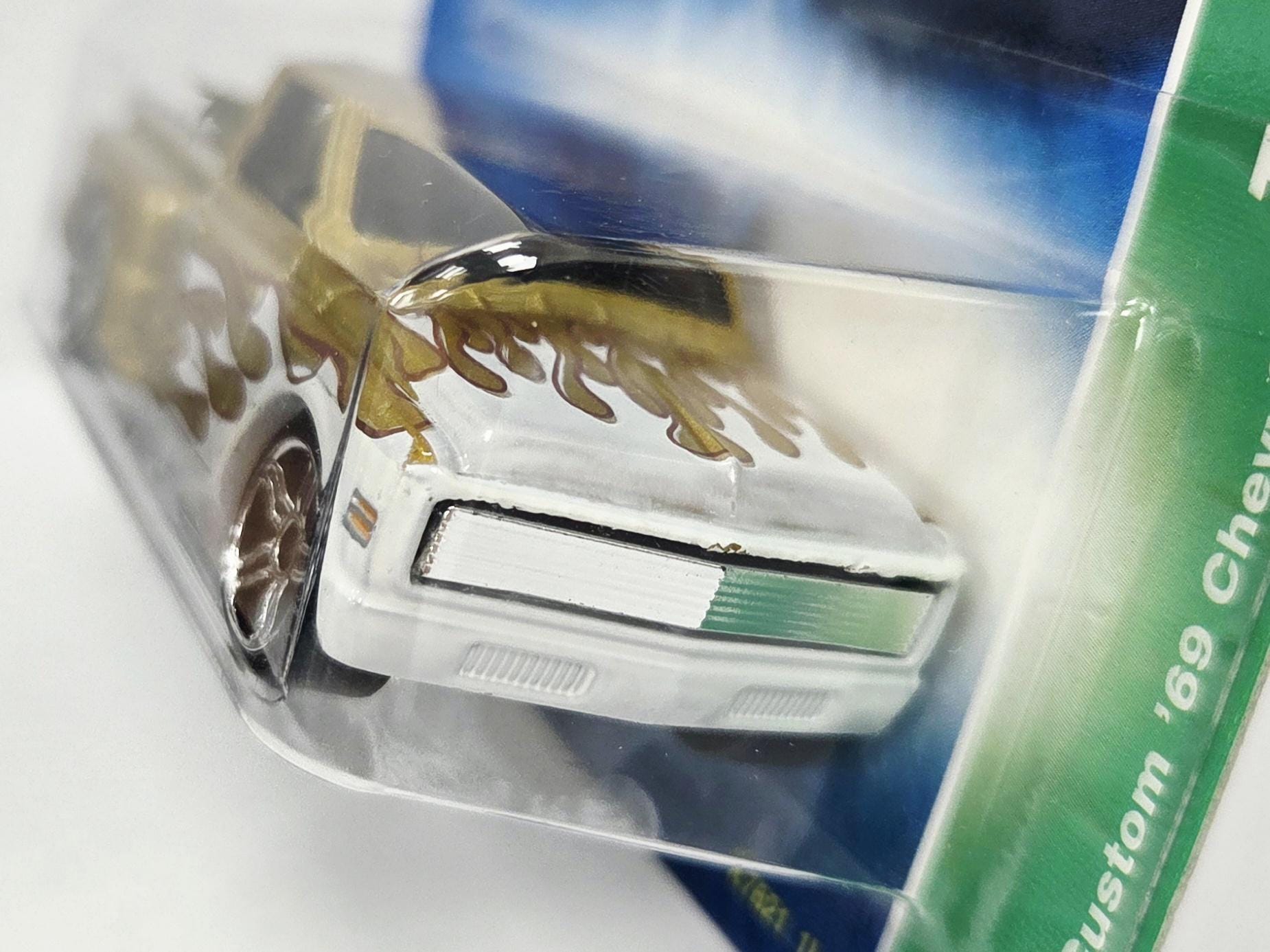 Hot Weels Super / Treasure Hunt Custom '69 Chevy 1/64 TH STH