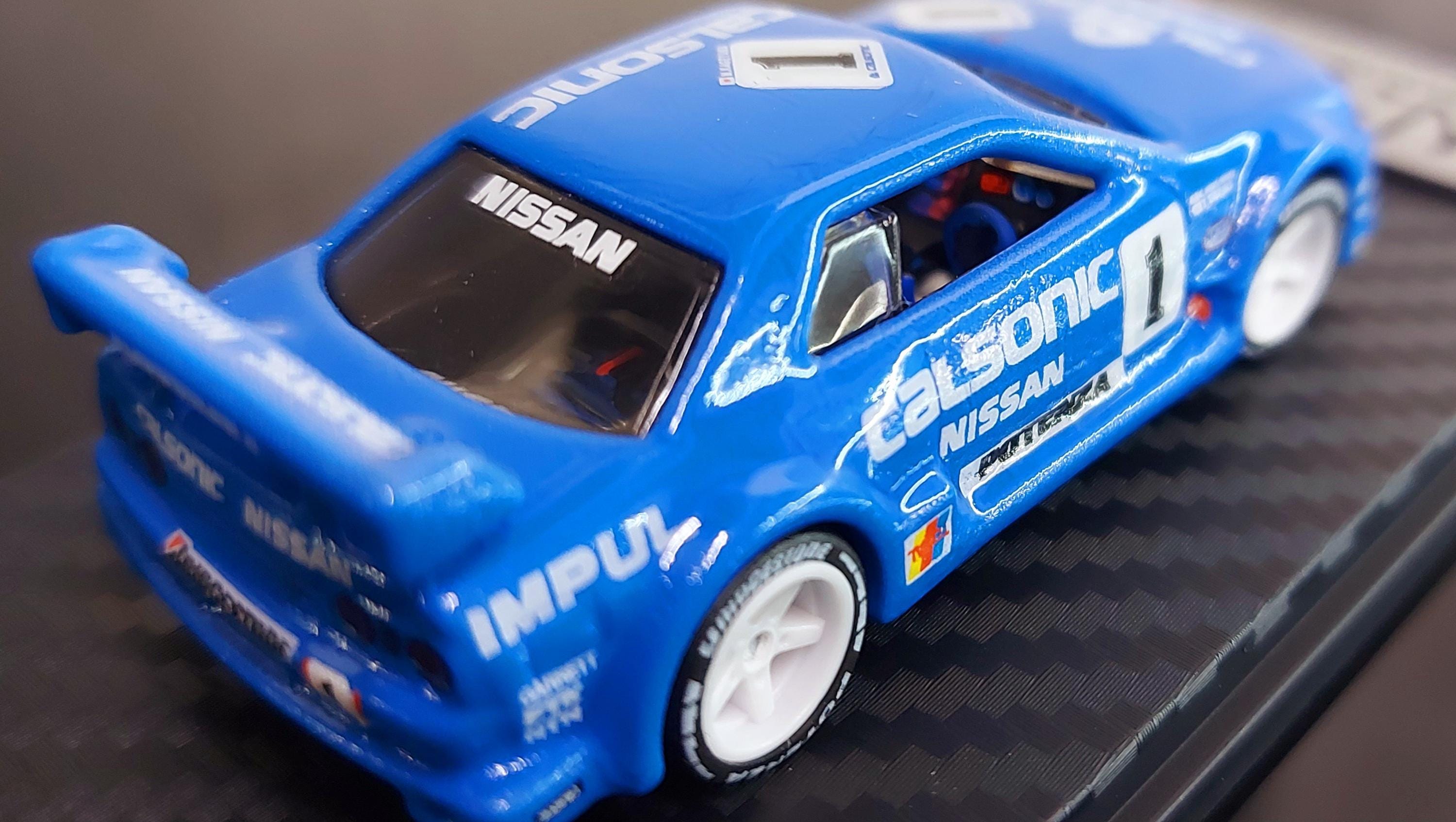 Hot Wheels Custom Nissan Skyline GT-R R32 Calsonic 1/64 MOC Scale