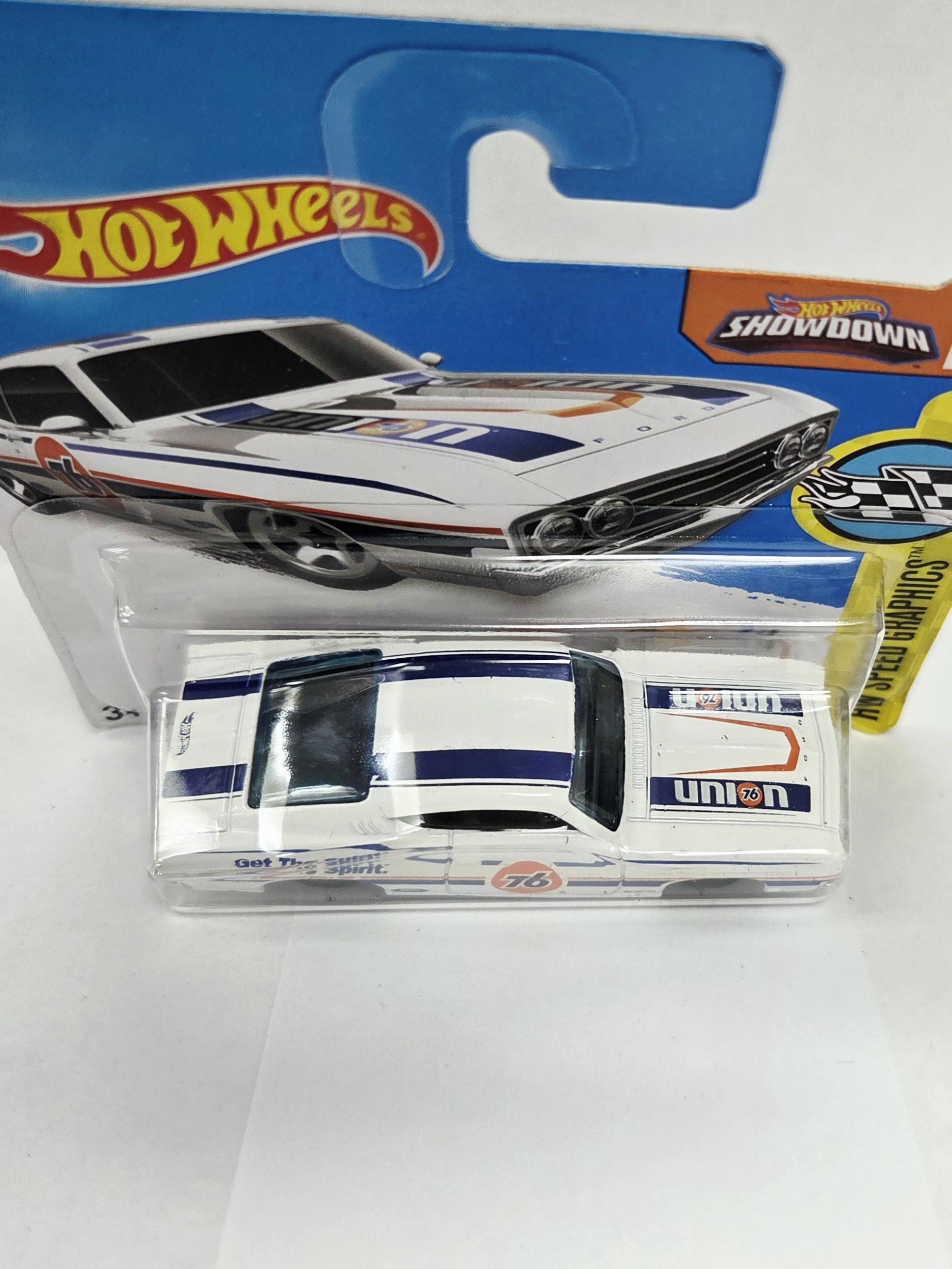Hot Wheels '69 Ford Torino Talladega Union 76 Short Card 1/64