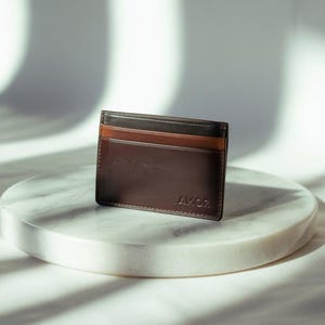 Porta-cartões de couro feito à mão – Carteira minimalista – Ideia de presente personalizada