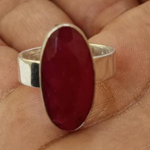 Anello ovale in argento sterling 925 con rubino fatto a mano