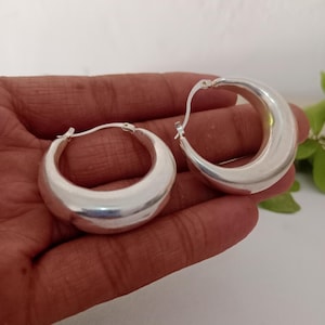 Grova örhängen i sterlingsilver, djärva halvmåneformade smycken