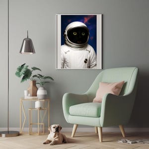 Póster de gato astronauta, arte de gato espacial, impresión de gato con traje espacial, póster divertido de gato, regalo para amantes de los gatos, gato negro en el espacio, póster espacial lindo