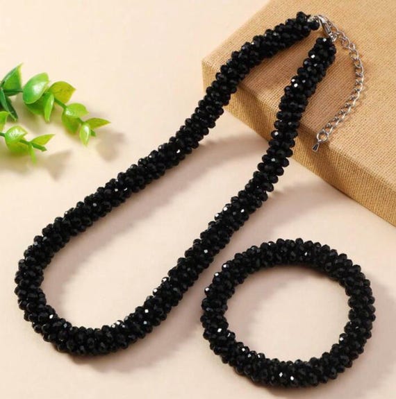 Elegant Black Beaded Necklace and Bracelet Set Vintage Fashion Black Beaded Necklace and Bracelet Set | eBay main image 2