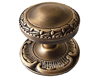 Maçaneta de porta de latão antiga, estilo vintage elegante