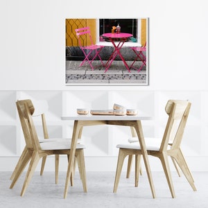 Impresión de café rosa, fotografía de mesa de bistró, fotografía de Copenhague Dinamarca, arte naranja y rosa, decoración danesa, arte de pared de cocina escandinava imagen 7