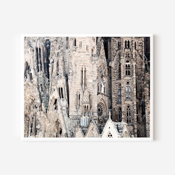 La Sagrada Familia Print, Barcelona Photography, Gaudi Wall Art, Architecture Picture, Spain Travel Art, Church Photo, Spanish Decor
