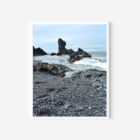 Black Lava Pearl Beach - Iceland Seascape Photography Print