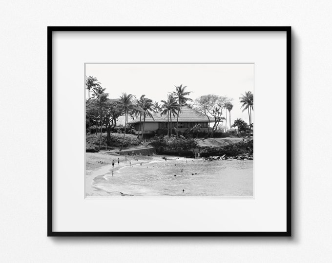Black and White Hawaii Print, Hawaiian Beach Photograph, Tropical Wall Art, Coastal Home Decor, Palm Tree Picture, Hawaii Travel Photography